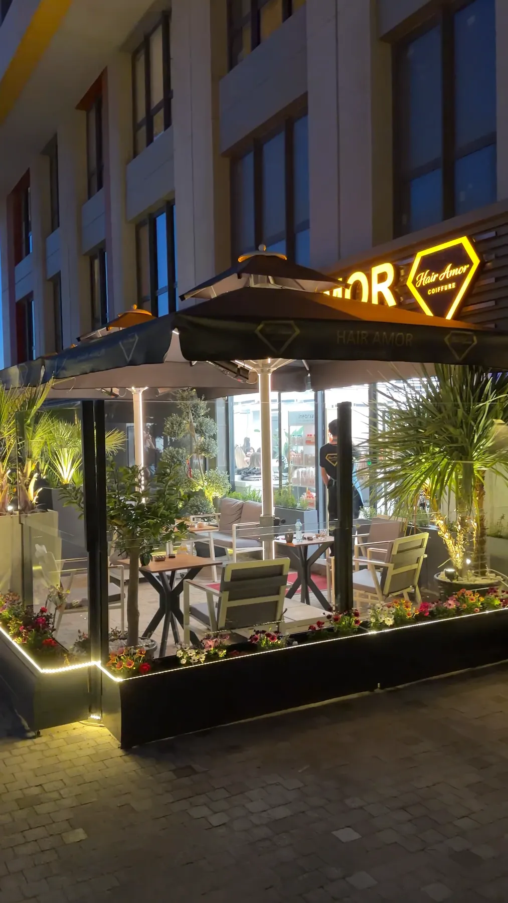 Hair Amor salon dış cephesi